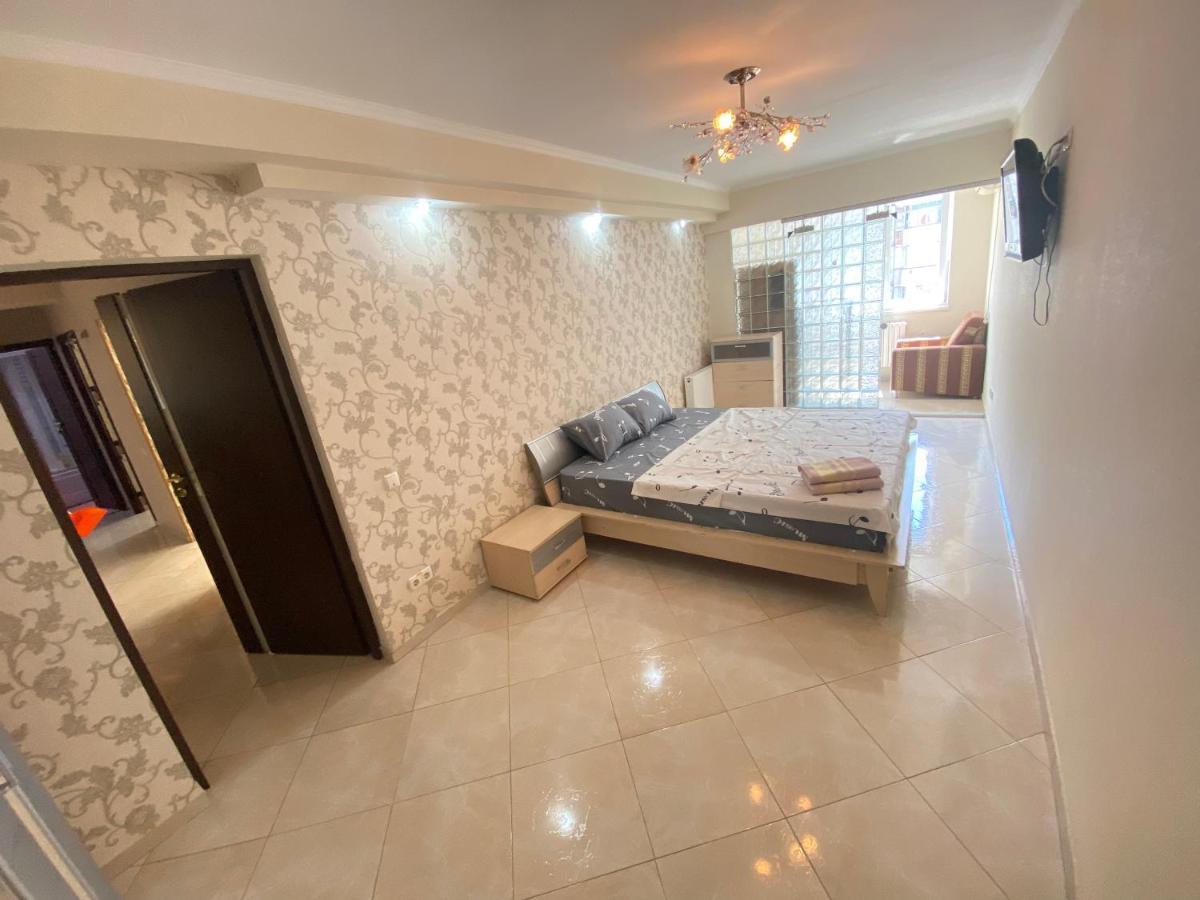 Ultra Central Double Room Appartment In Kisinyov Kültér fotó