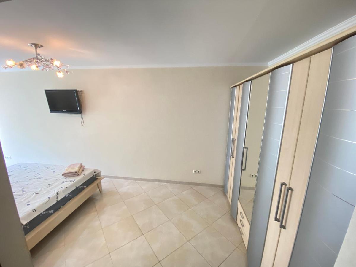 Ultra Central Double Room Appartment In Kisinyov Kültér fotó